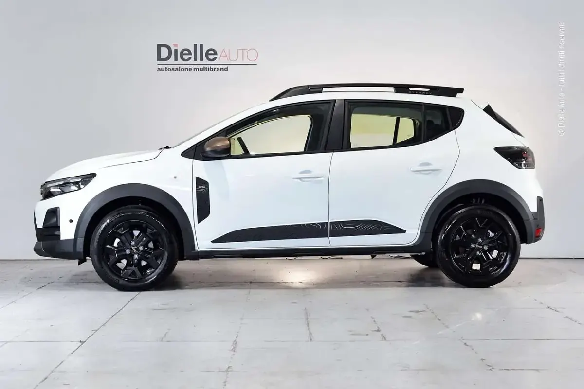 Nuova Dacia Sandero Extreme 122 CV (89 kW) 2026 Bianco ghiaccio SUV