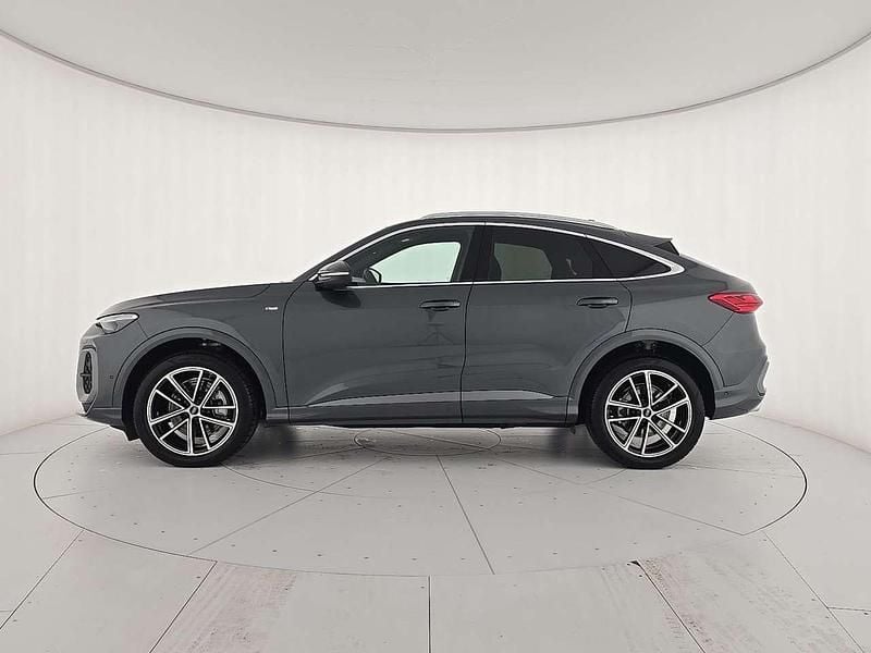 Usata Audi Q5 204 CV (150 kW) 2025 Grigio SUV