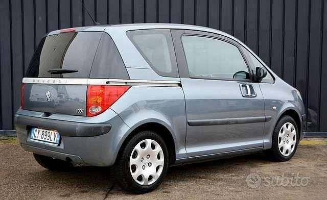 Usata Peugeot 1007 68 CV (50 kW) 2005 Grigio Monovolume