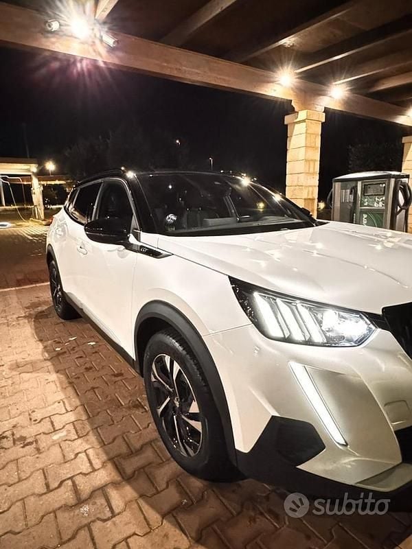Usata Peugeot 2008 GTi 130 CV (95 kW) 2023 Bianco SUV
