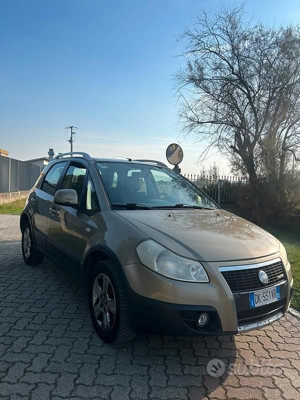 Usata 2007 Fiat Sedici Emotion SUV | 1500 € (Ottimo prezzo) - Immagine 1/4