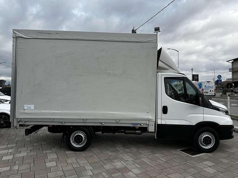 Usata Iveco Daily 156 CV (114 kW) 2020 Bianco Furgone