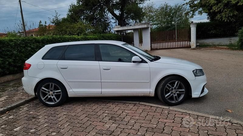 Usata Audi A3 90 CV (66 kW) 2012 Berlina