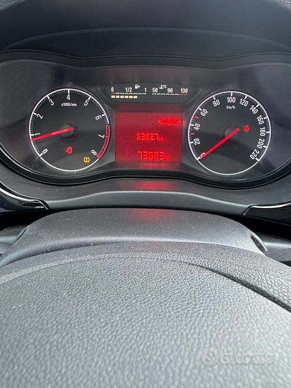 Usado Opel Corsa 71 CV (52 kW) 2019 Gris Berlina
