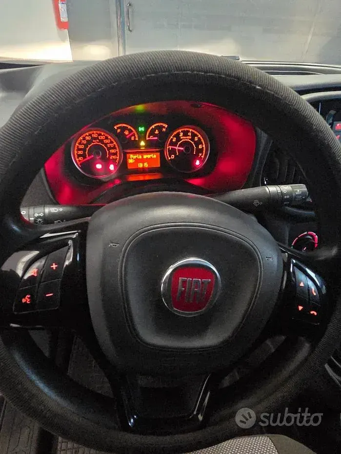 Usata Fiat Doblò Lounge 120 CV (88 kW) 2019 Verde Monovolume