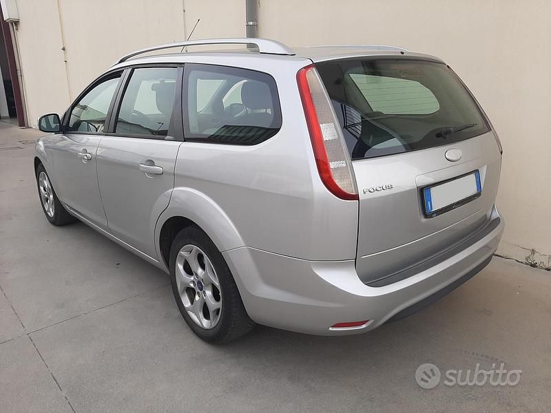 Brugt Ford Focus 145 HK (106 kW) 2009 Grå Stationcar