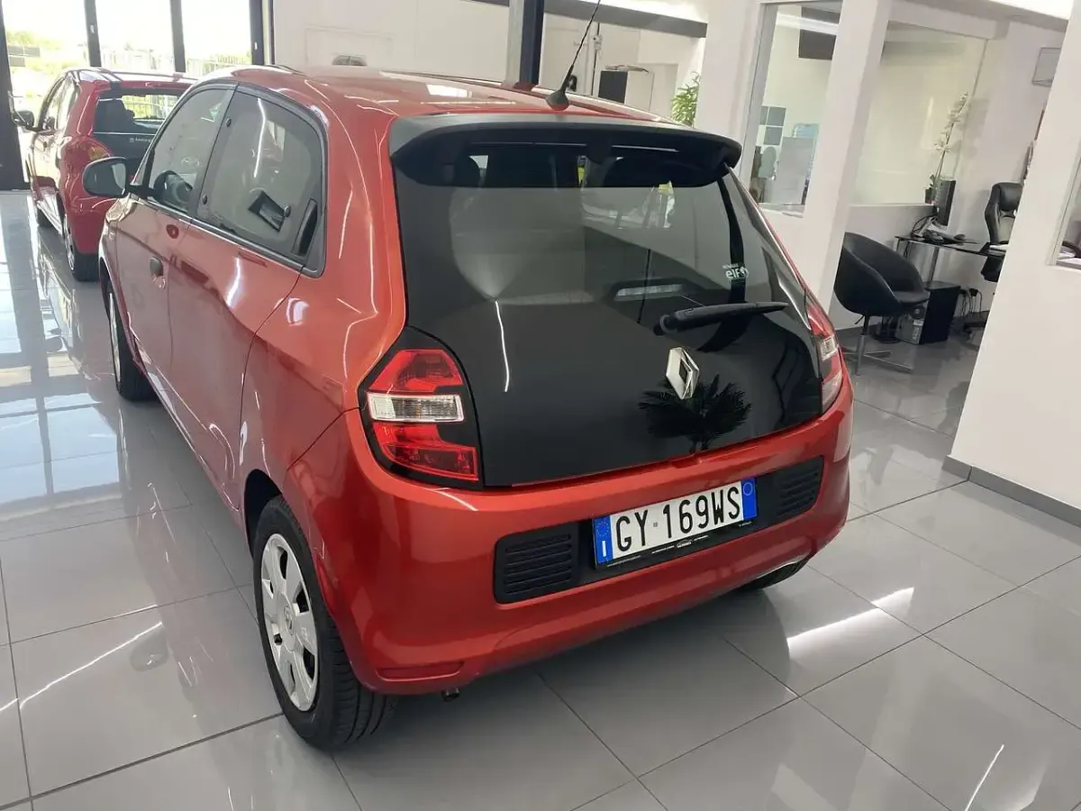 Usata Renault Twingo Life 69 CV (50 kW) 2016 Rosso Utilitaria