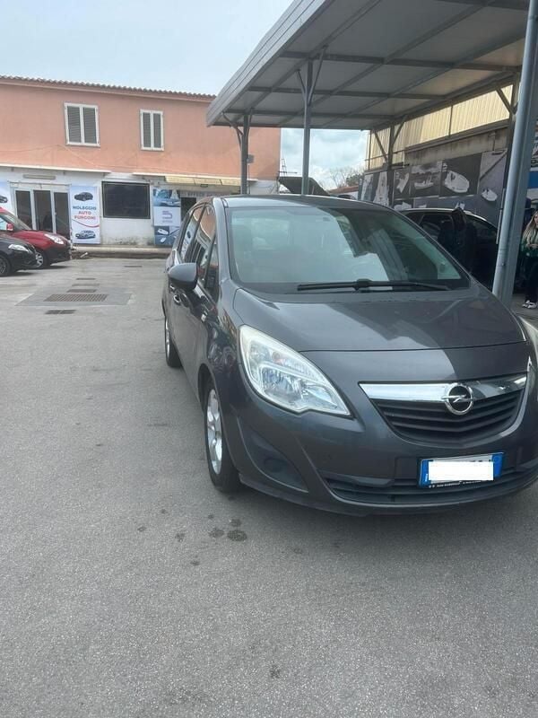 Usata Opel Meriva 89 CV (65 kW) 2011 Marrone Monovolume