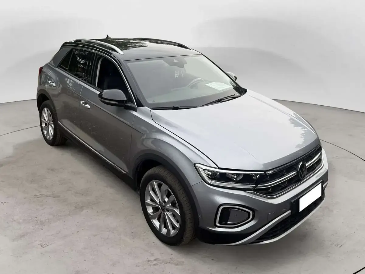 Usata VW T-Roc Style 110 CV (80 kW) 2022 Argento SUV