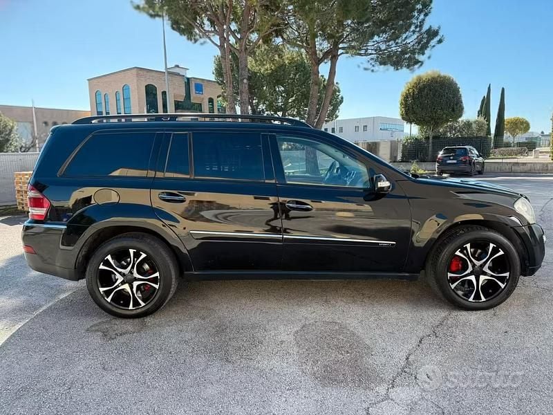 Usata Mercedes GL320 224 CV (164 kW) 2008 Nero SUV
