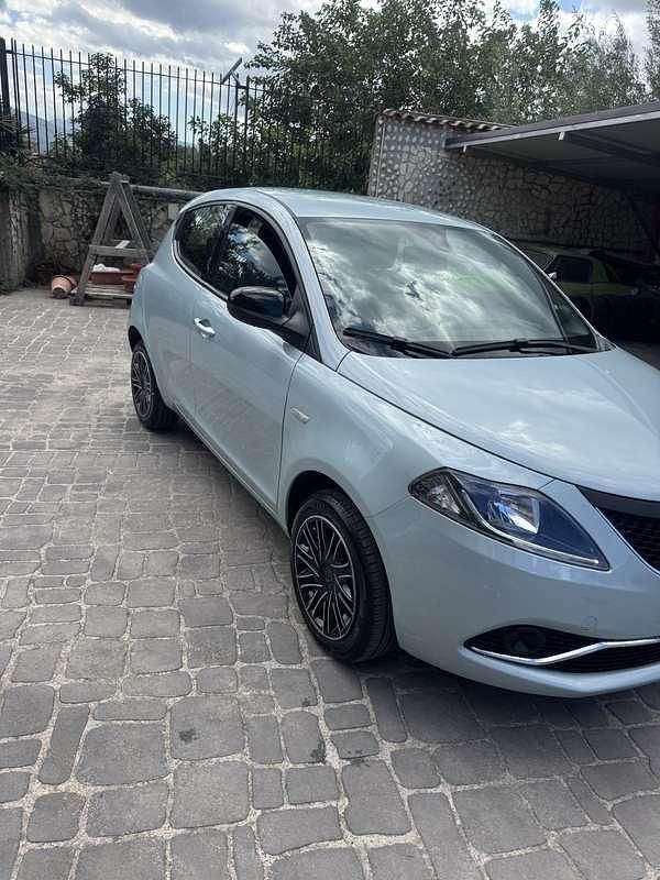 Usata Lancia Ypsilon S 69 CV (50 kW) 2023 Utilitaria