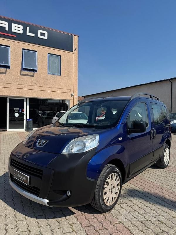 Usata Peugeot Bipper Premium 70 CV (51 kW) 2009 Blu Monovolume