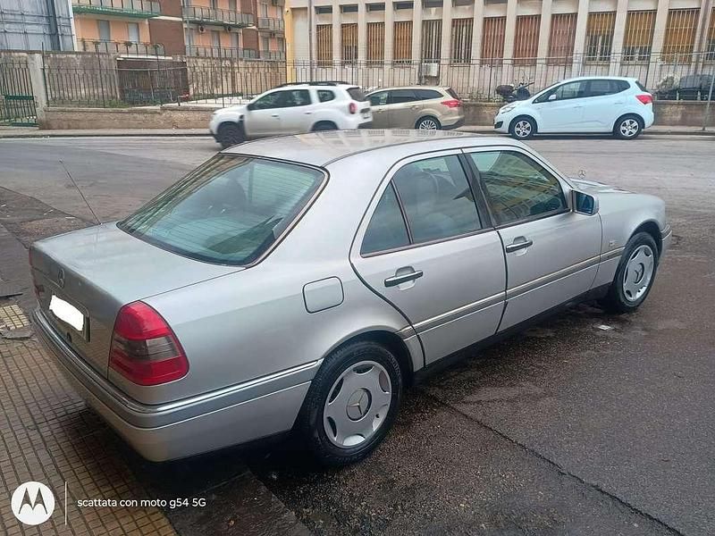 Usata Mercedes C200 Elegance 136 CV (100 kW) 1996 Berlina