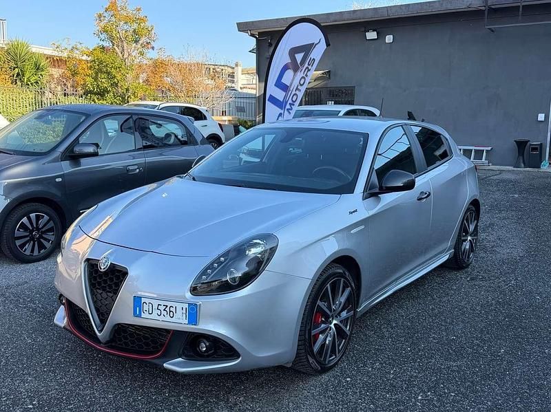 Argento Usata 2020 Alfa Romeo Giulietta Sprint Tre volumi | 13.490 € (Buon prezzo) - Immagine 1/4