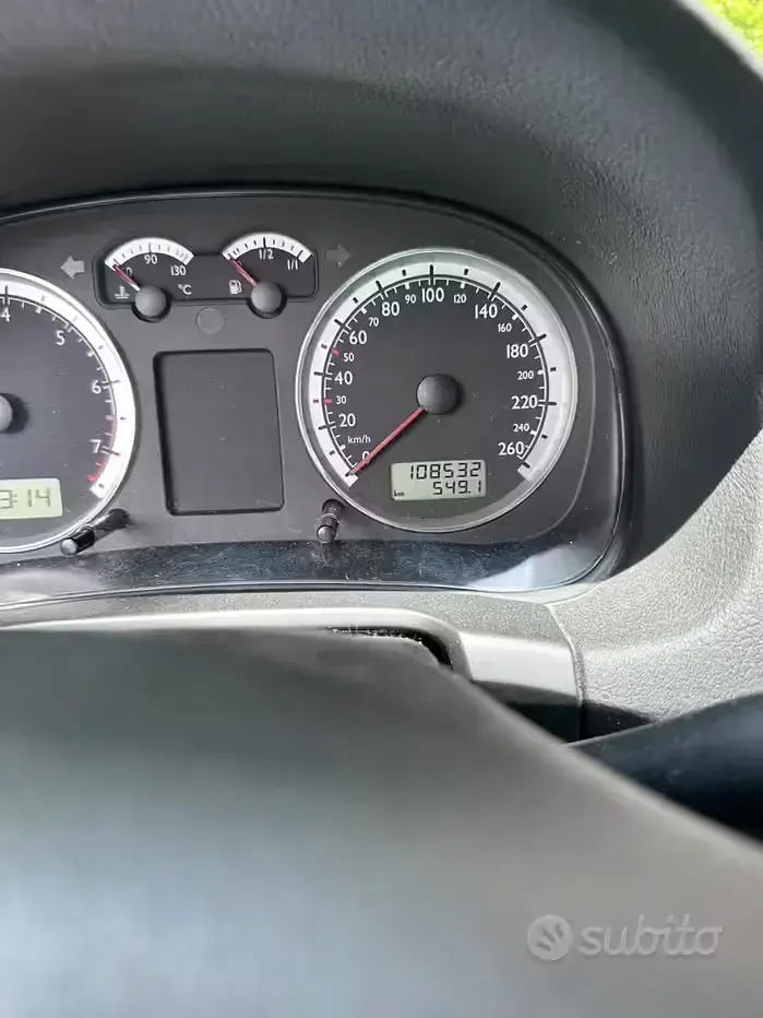 Usata VW Golf IV 105 CV (77 kW) 2002 Grigio Berlina