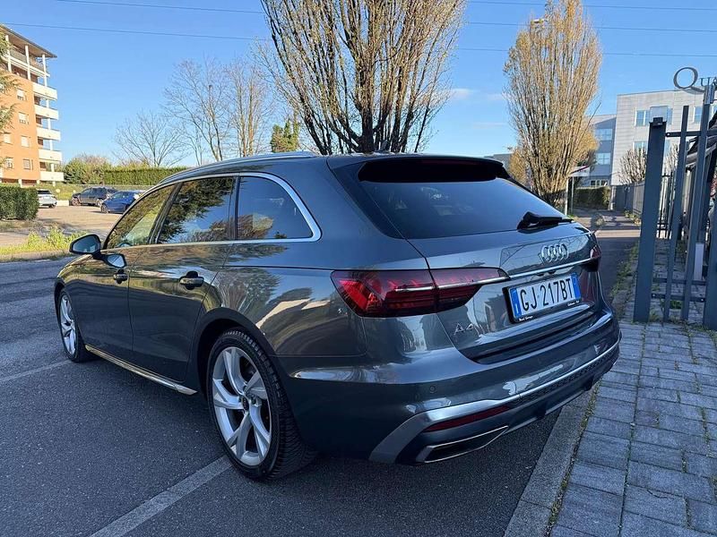 Usata Audi A4 S-Line 163 CV (119 kW) 2022 Grigio Station wagon