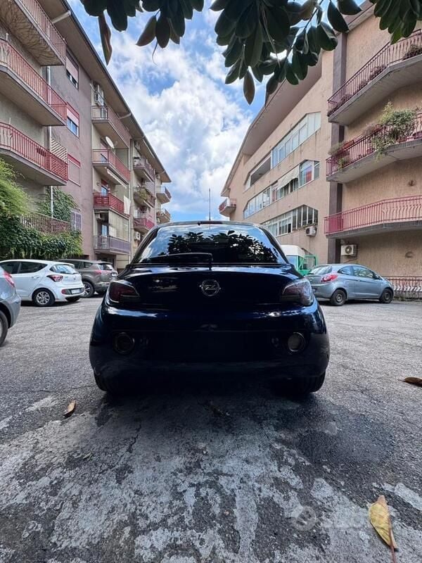 Usata Opel Adam Glam 69 CV (50 kW) 2016 Blu Utilitaria