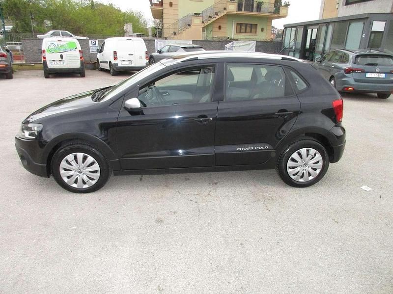 Usata VW Polo Cross 90 CV (66 kW) 2012 Nero Utilitaria