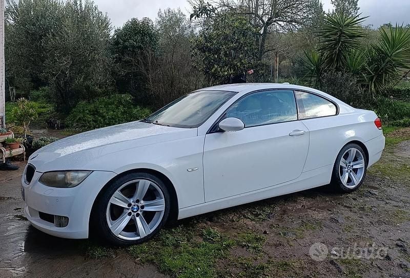 Usata BMW 320 Sport Line 180 CV (132 kW) 2010 Coupé