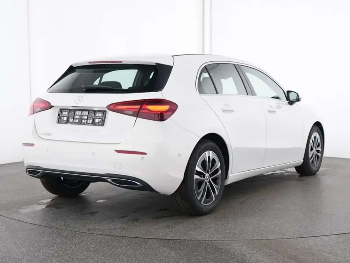 Usata Mercedes A200 Advanced 163 CV (119 kW) 2025 Bianco Berlina