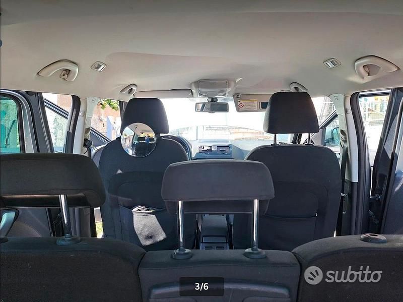 Usata Skoda Yeti 110 CV (80 kW) 2010 Grigio SUV