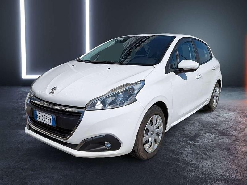 Usata Peugeot 208 Active 75 CV (55 kW) 2015 Bianco Utilitaria