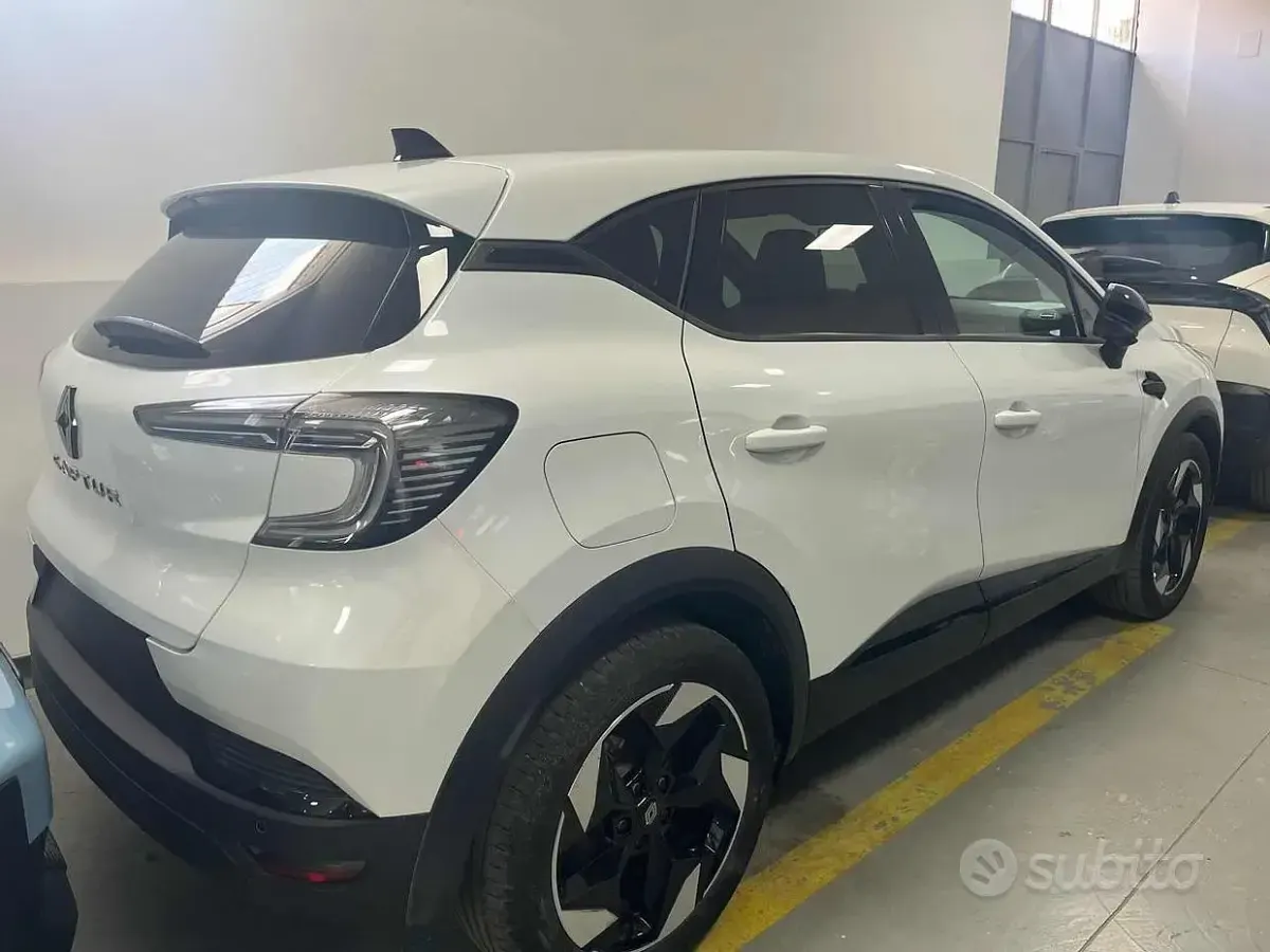 Nuova Renault Captur Techno 101 CV (74 kW) 2026 SUV