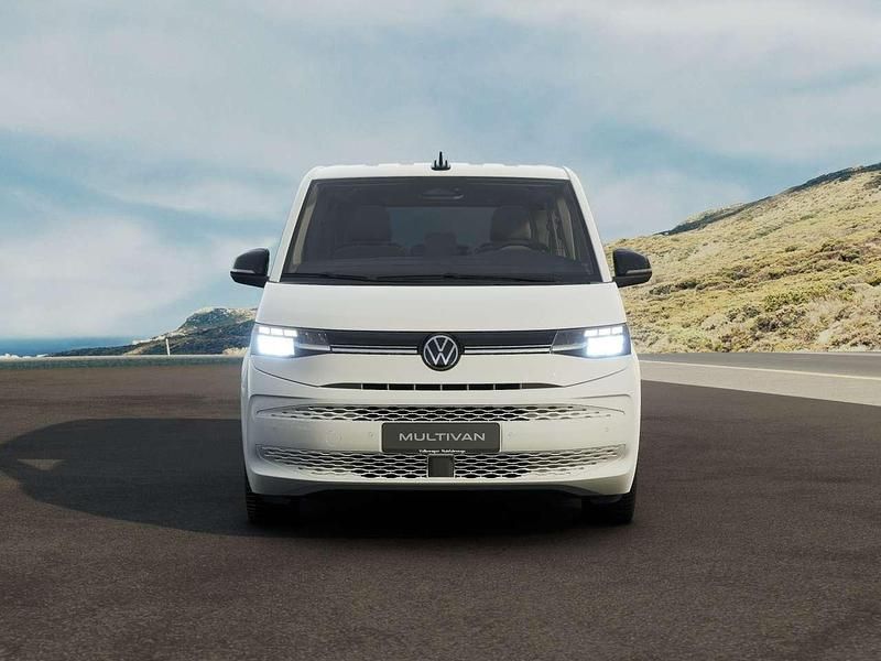 Usata VW Multivan Life 245 CV (180 kW) 2025 Bianco candy Furgone
