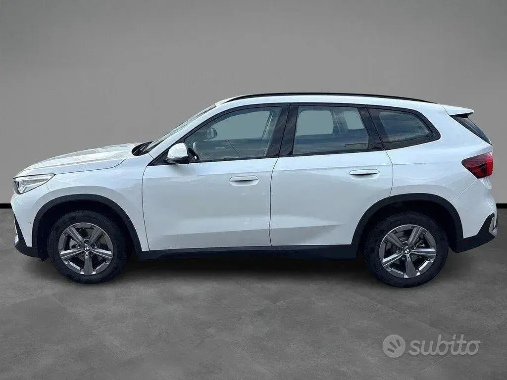 Usata BMW X1 Shadowline 150 CV (110 kW) 2024 Bianco / metallizzato SUV