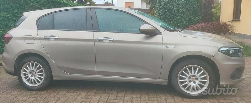 Usata 2021 Fiat Tipo | 10.000 € - Immagine 1/4