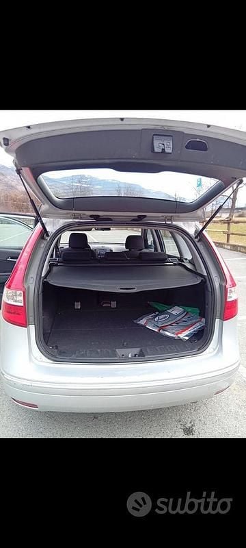 Usata Hyundai i30 Active 116 CV (85 kW) 2009 Grigio Station wagon