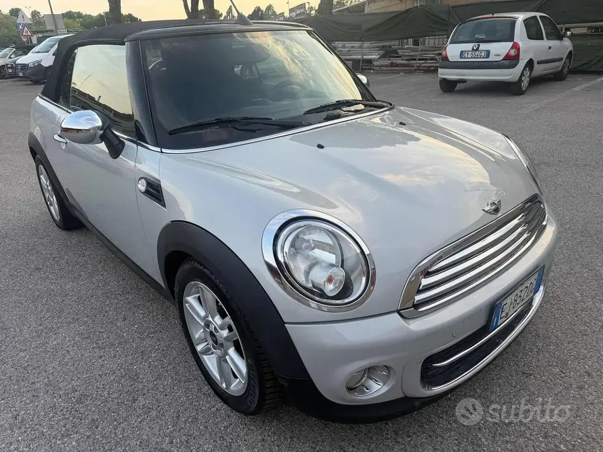 Usata Mini Cooper D Cabriolet 111 CV (81 kW) 2011 Cabrio