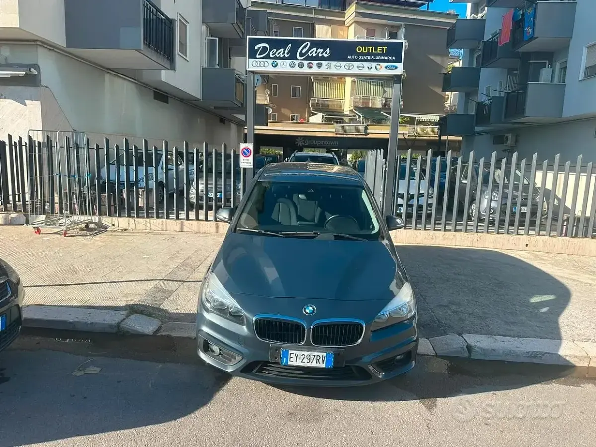 Usata BMW 218 Luxury Line 150 CV (110 kW) 2015 Bluazzurro Station wagon