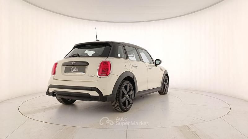 Usata Mini Cooper Clubman Classic 136 CV (100 kW) 2021 Bianco Station wagon