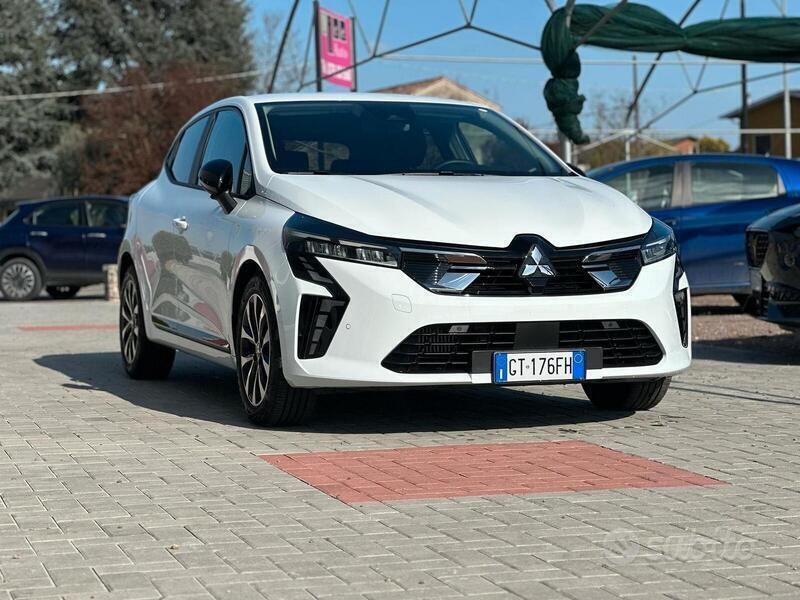 Bianco Usata 2024 Mitsubishi Colt Invite Berlina | 15.600 € (Buon prezzo) - Immagine 1/4