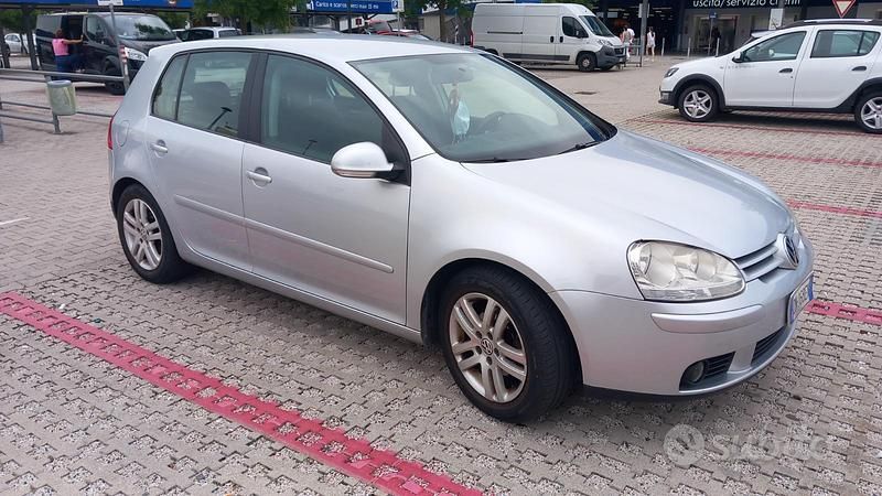 Usata VW Golf VI 2008 Grigio Utilitaria