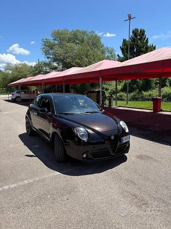 Gebraucht Alfa Romeo MiTo 85 PS (62 kW) 2013 Schwarz Kleinwagen
