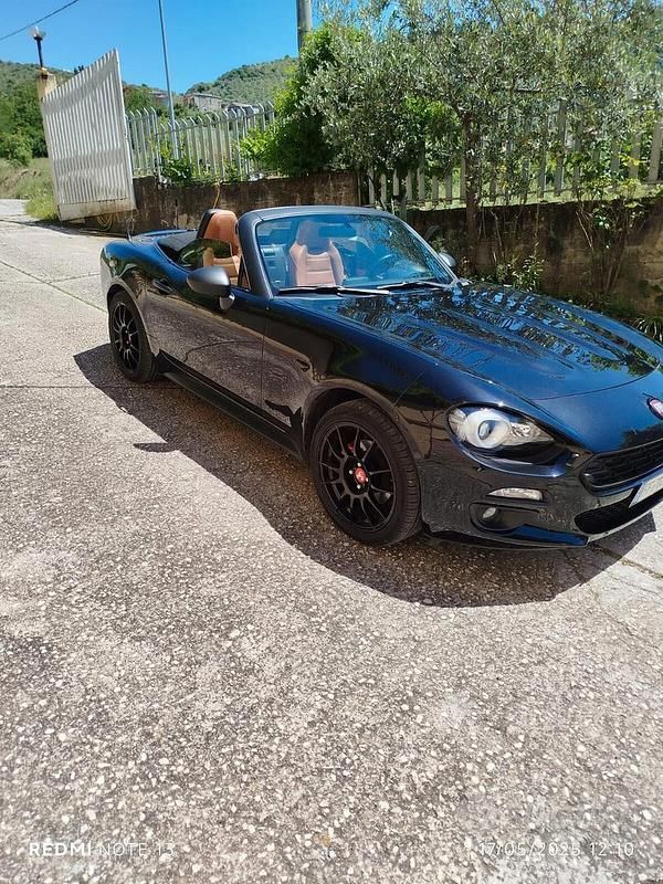 Usata Fiat 124 Spider Lusso 140 CV (102 kW) 2016 Nero Cabrio
