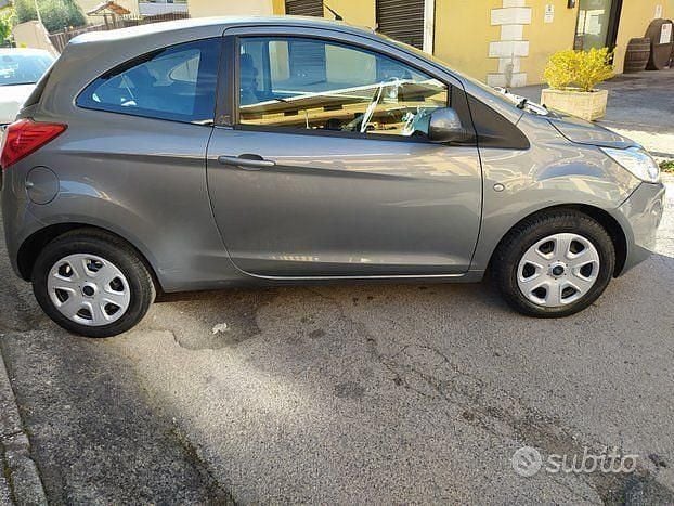 Usata Ford Ka Business Edition 69 CV (50 kW) 2011 Grigio Berlina