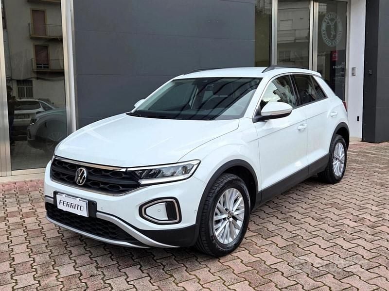 Usata VW T-Roc Life 150 CV (110 kW) 2022 Bianco SUV