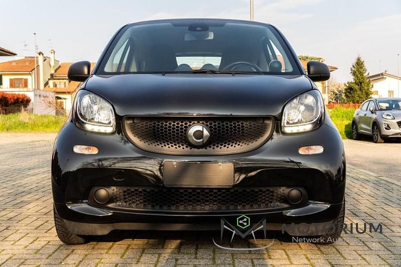 Usata Smart ForTwo Cabrio 89 CV (65 kW) 2016 Viola Cabrio