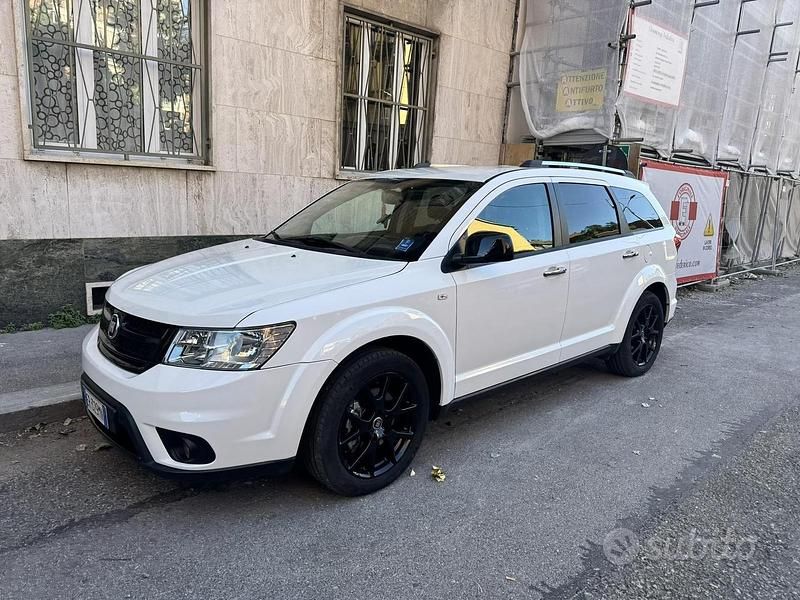 Usata Fiat Freemont 170 CV (125 kW) 2013 Bianco SUV
