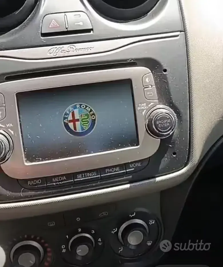 Usata Alfa Romeo MiTo 85 CV (62 kW) 2015 Nero Utilitaria