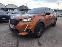 Usata Peugeot 2008 Allure 110 CV (80 kW) 2022 Arancione SUV