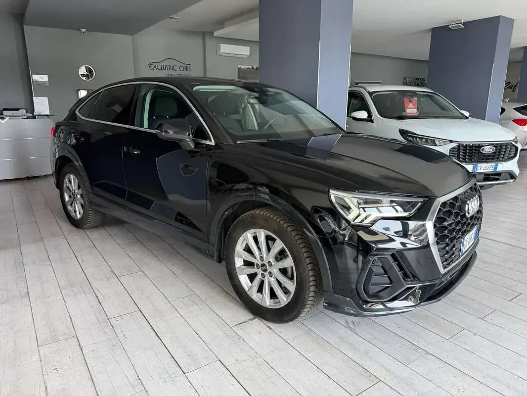 Usata Audi Q3 Sportback 150 CV (110 kW) 2021 Nero SUV