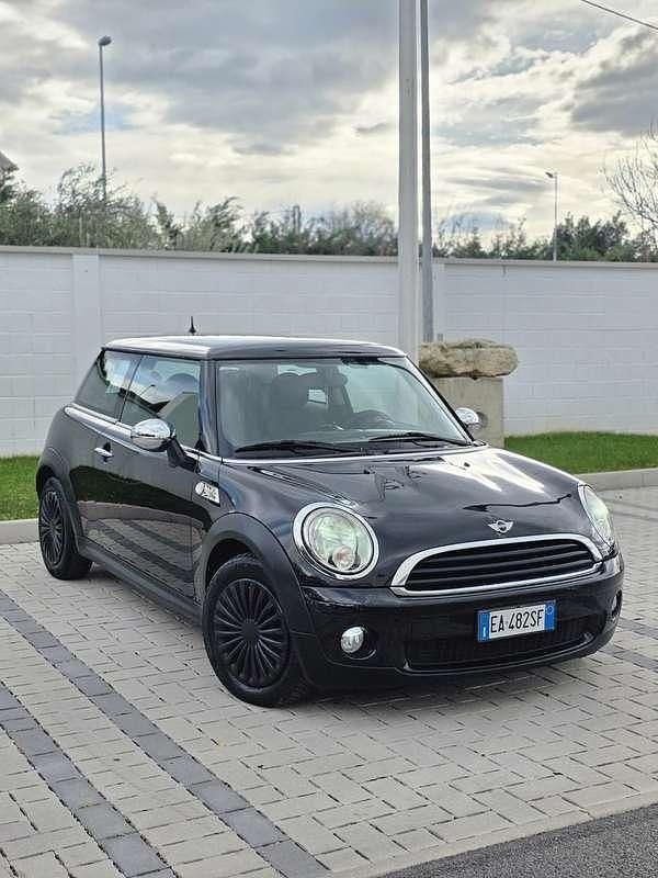 Usata Mini ONE 75 CV (55 kW) 2010 Nero Utilitaria