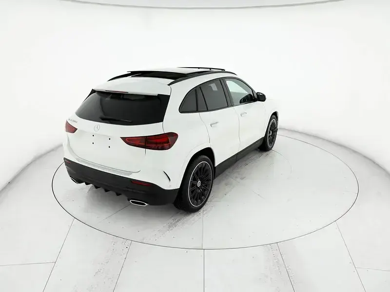 Nuova Mercedes GLA200 AMG line 150 CV (110 kW) 2026 Bianco SUV