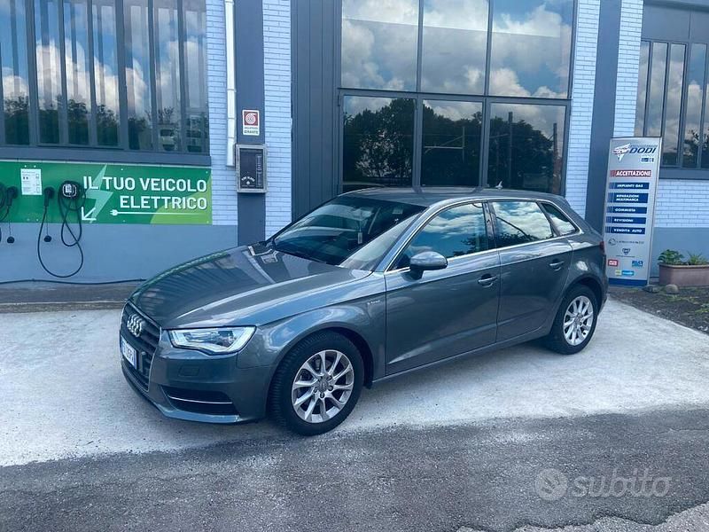 Usata 2016 Audi A3 Ambition Tre volumi | 11.900 € (Buon prezzo) - Immagine 1/4