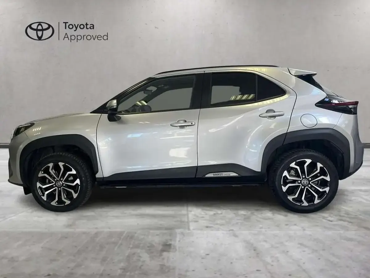 Usata Toyota Yaris Cross Trend 116 CV (85 kW) 2022 Other SUV