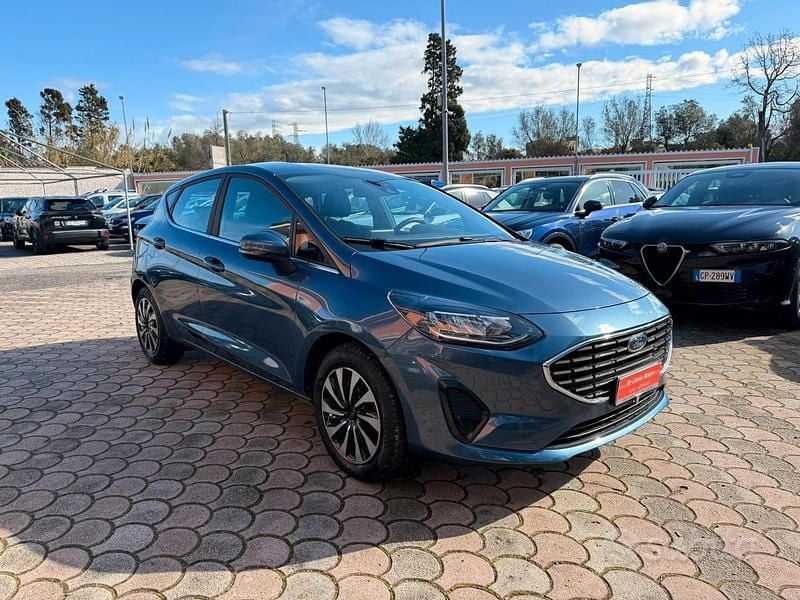 Usata Ford Fiesta Titanium 75 CV (55 kW) 2023 Blu Utilitaria